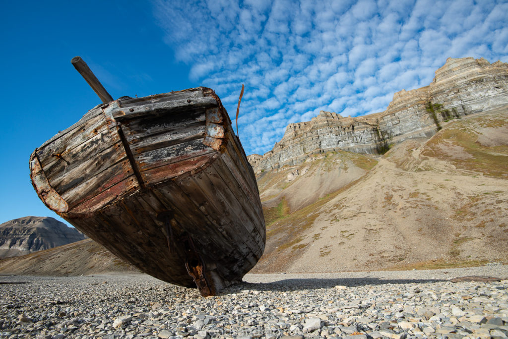 Boat wreck at Skansebukta